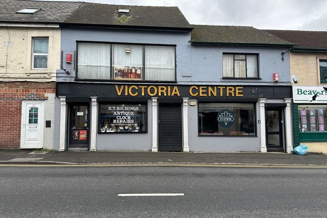 Retail premises to let in Victoria Road, Swindon