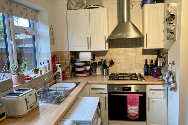 44, Oaktree Way, Horsham photo 4
