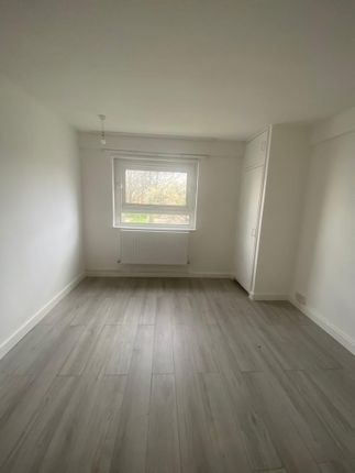 1 Eastleigh Road, London photo 5