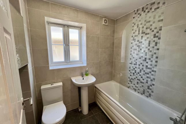 Athelstan Road, Romford photo 5