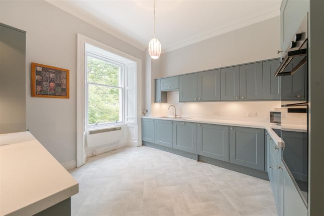 3 Broomlands House, Ednam Road, Kelso photo 4