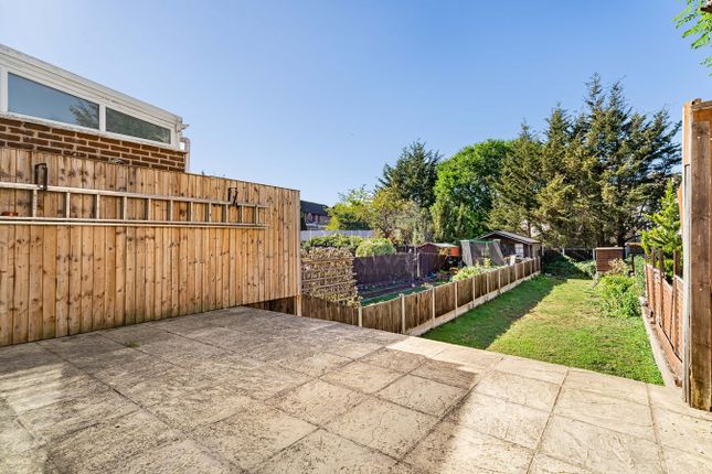 424, Chigwell Road, Woodford Green photo 4