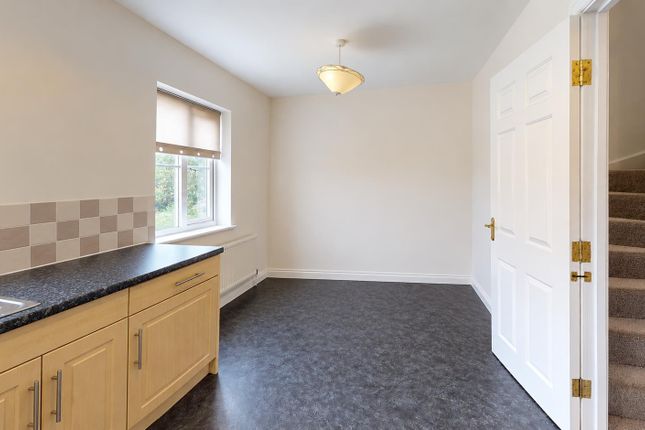 9, Poets Way, Pontyclun photo 4