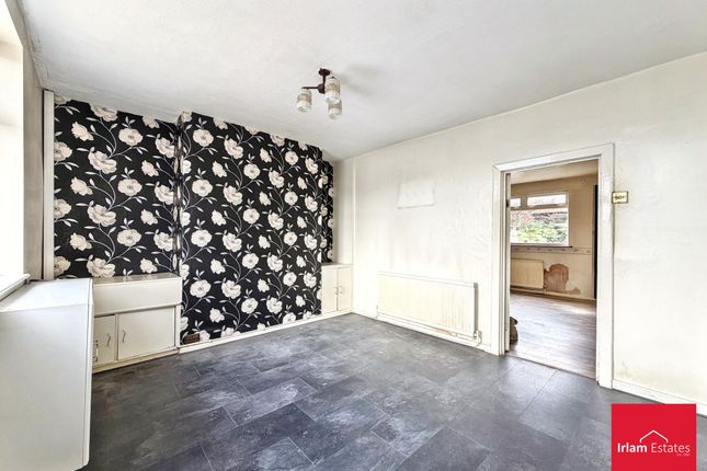 9 Green Lane, Manchester photo 2