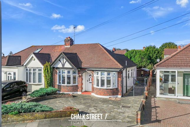 3-bed bungalow on 126, Alma Avenue, Hornchurch, £575,000