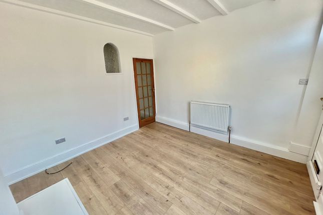 39, Vale Road, NOTTINGHAM photo 3