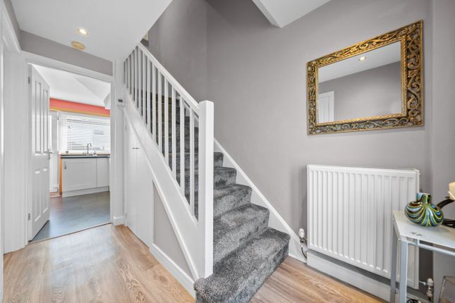 8, Seafield Court, Falkirk photo 4