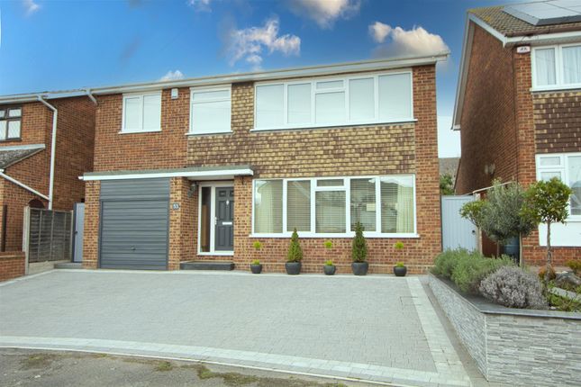 Thumbnail Detached house for sale in Chestnut Avenue, Billericay