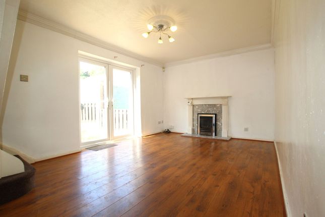1, Dearne Court, Wincobank, Sheffield photo 2