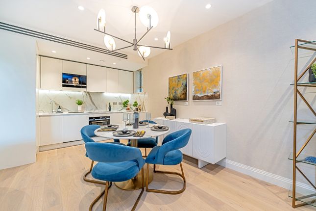 Thumbnail Flat for sale in Chelsea Riverview, Chelsea