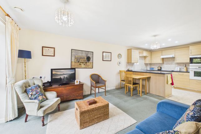 4 Parry Court Hazel Grove, Nottingham photo 3