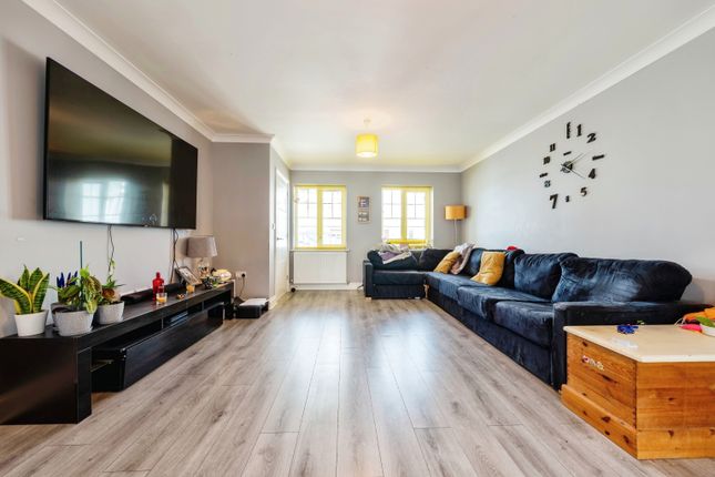 41, Polpennic Drive, Cornwall photo 3