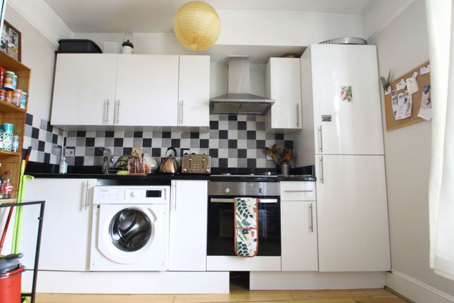 60c, Railton Road, London photo 4
