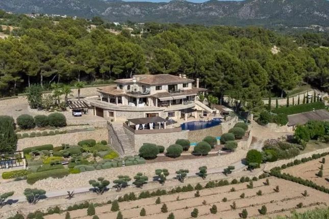 Thumbnail Villa for sale in Mallorca, 07311, Spain
