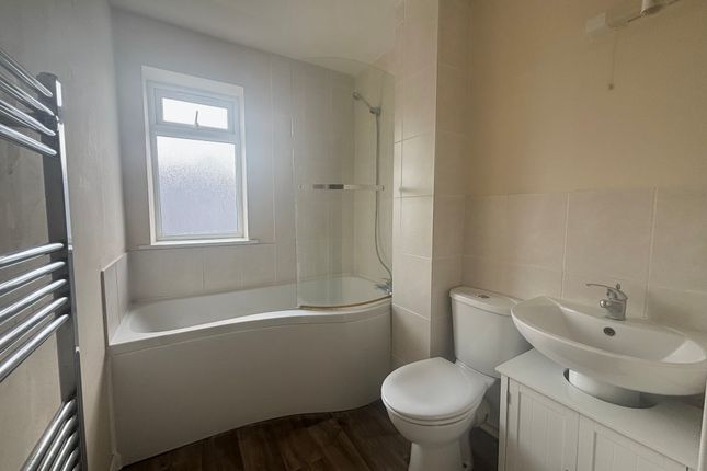 15d Church Road, Selsey photo 4