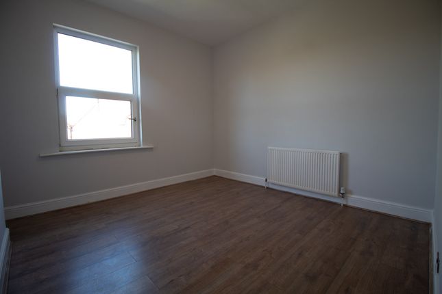 Terraced house to rent in Mundella Road, Nottingham