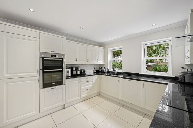 78 Half Acre Road, Hanwell photo 4