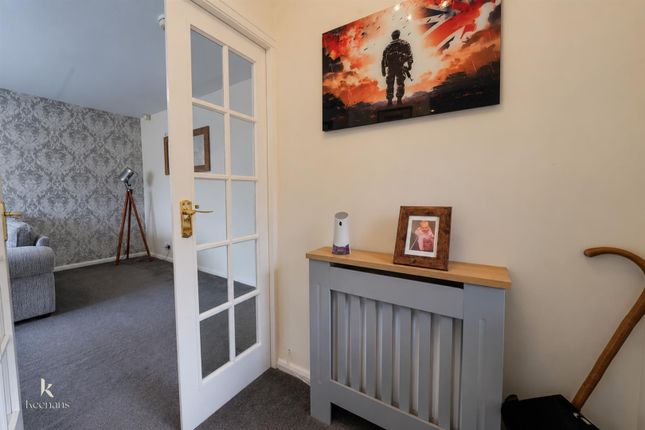 6, Outwood Avenue, Manchester photo 3