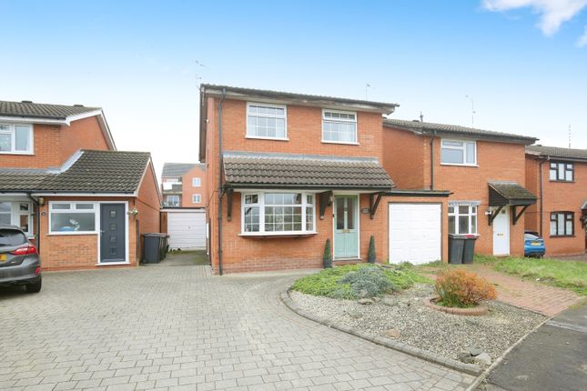 Detached house for sale in Minions Close, Atherstone