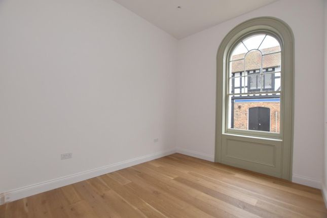 Flat for sale in High Street, Hythe