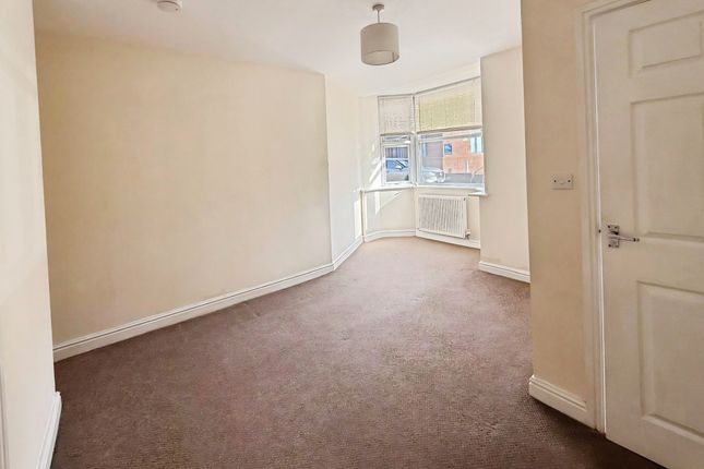 1 207, Sutton Road, Kidderminster photo 5