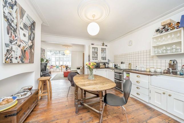 Property for sale in Amhurst Road, London