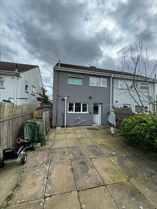 Thumbnail Semi-detached house to rent in Drumcliff Road, Leicester