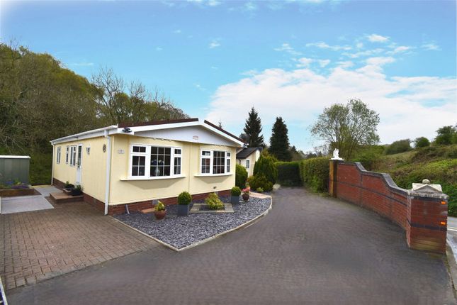Mobile/park home for sale in 2 Dippers Bank, Cleobury Mortimer, Shropshire