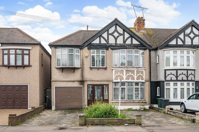 Thumbnail Detached house for sale in Longwood Gardens, Ilford