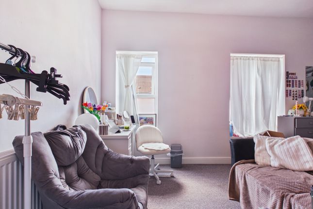 Room 5, 21 Kingsbench Street, Hull photo 3