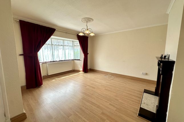 17, Buildwas Close, Bloxwich photo 2