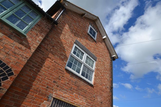End terrace house to rent in Rearsby Road, Thrussington, Leicestershire
