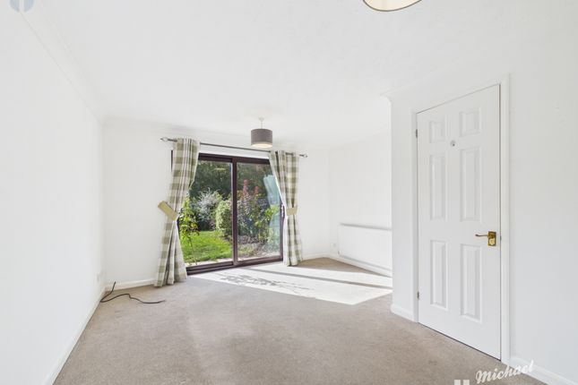 158a, Aylesbury photo 2