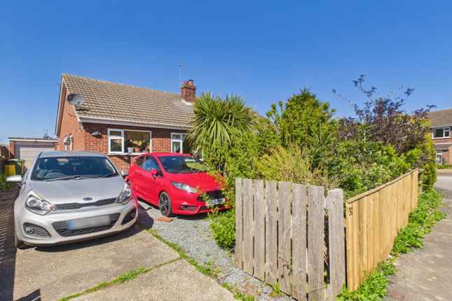 2-bed semi-detached on Carlton Drive, Hull, £130,000