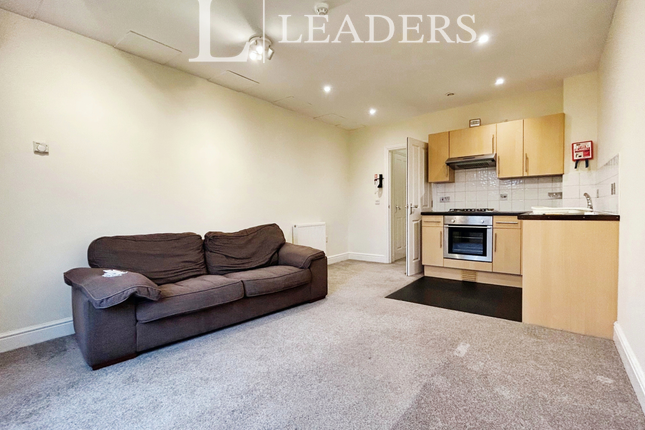 Flat 6 Beechcroft House, 11-13, Park Lane, Newmarket photo 3