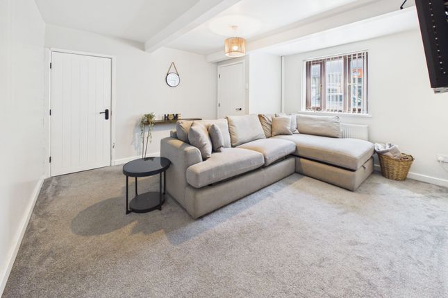 205 Elliott Street, Manchester photo 2