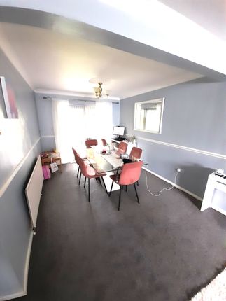 88, Attlee Road, Hayes photo 3