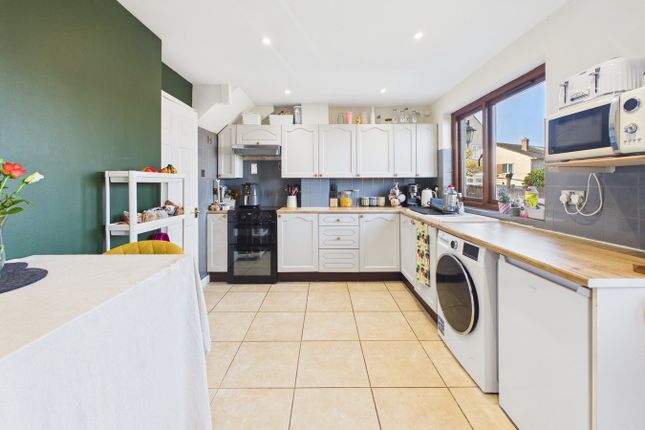 36, Orchard Close, Weston-Super-Mare photo 3