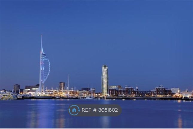Flat, No Gunwharf Quays, Portsmouth photo 3
