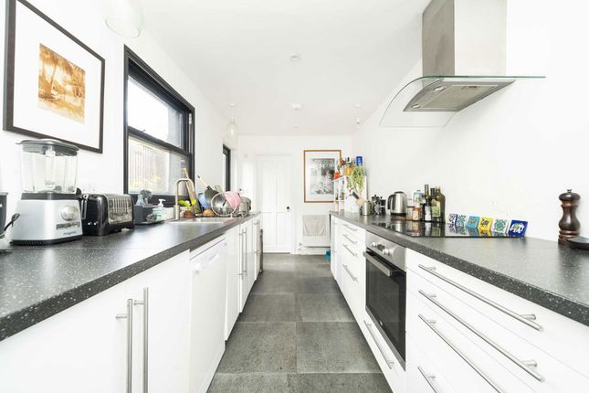 173, Glyn Road, London photo 3