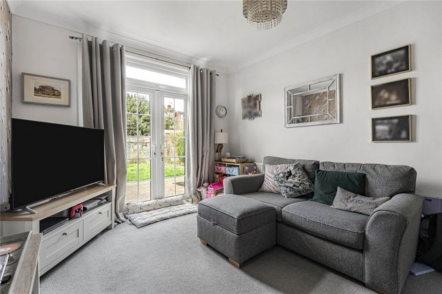 30, Cheyne Avenue, Twickenham photo 2