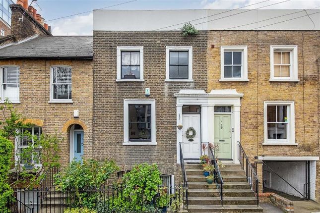 Terraced house for sale in Burgos Grove, London