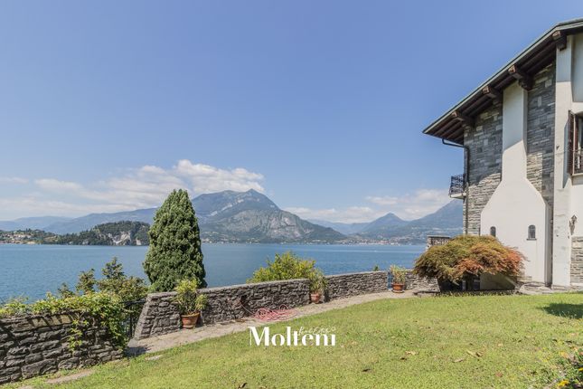 Thumbnail Villa for sale in Fiumelatte, Varenna, Lecco, Lombardy, Italy