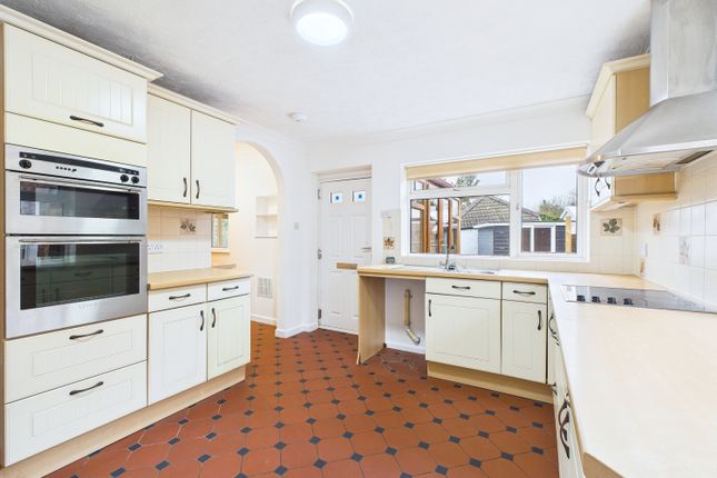 43 West Street, Crowland, Cambridgeshire photo 4
