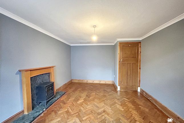 13, Y Croft, Kidwelly photo 4