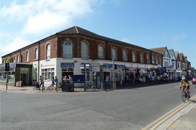 Thumbnail Commercial property for sale in The Louth Hotel, High Street, Mablethorpe, Lincolnshire