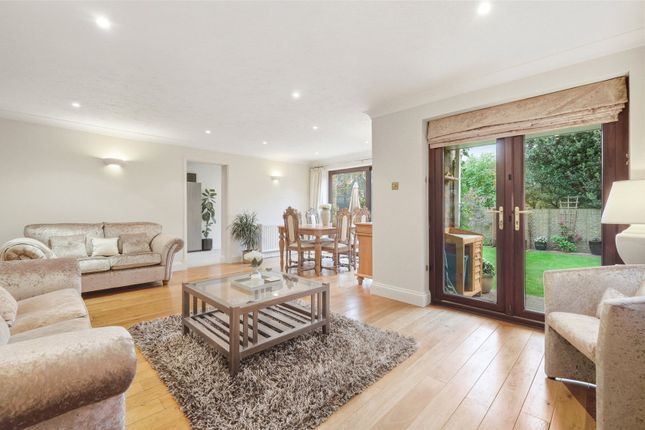 Samphire House, 16, Victoria Drive, Great Wakering photo 3