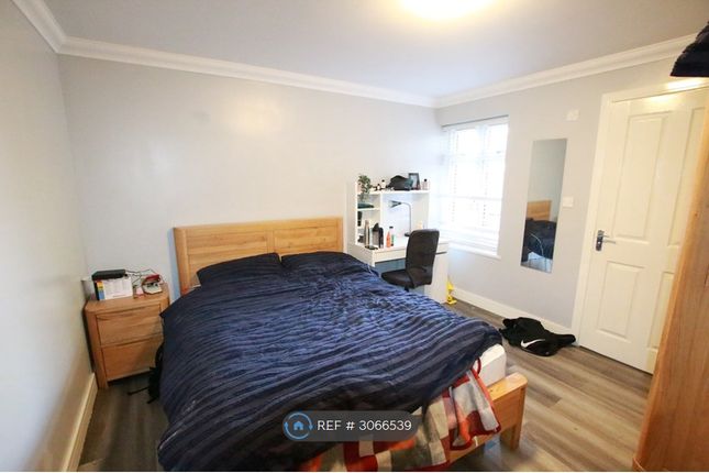 Ground Floor  Shinfield Road, Reading photo 5