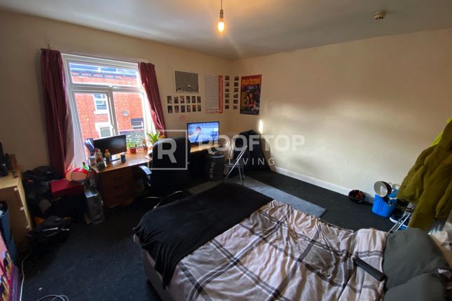 Terraced house to rent in Welton Mount, Leeds