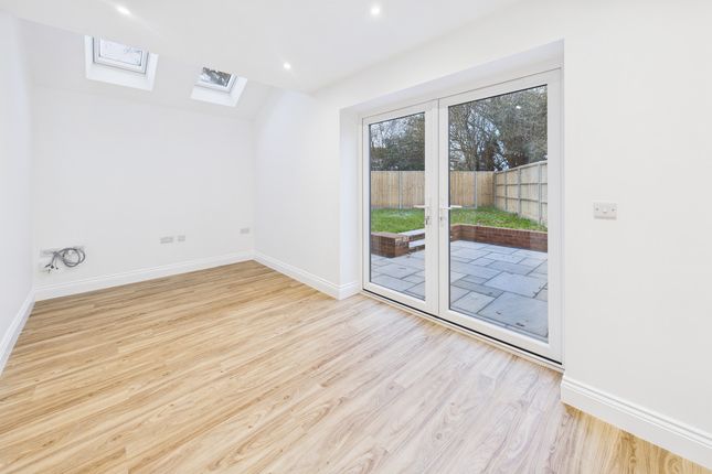 29a, Isenburg Way, Hemel Hempstead photo 2